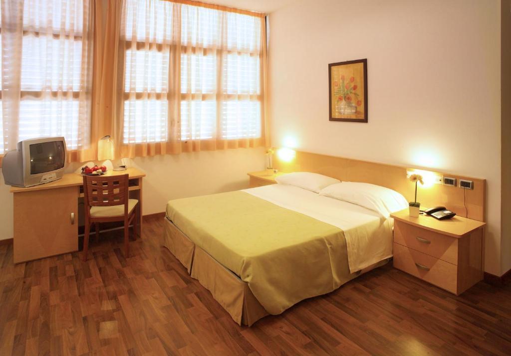 Hotel Polo Della Ceramica Faenza Szoba fotó
