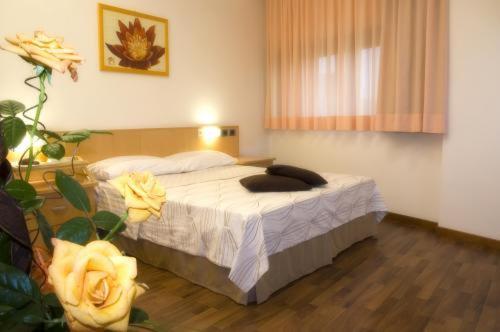 Hotel Polo Della Ceramica Faenza Szoba fotó